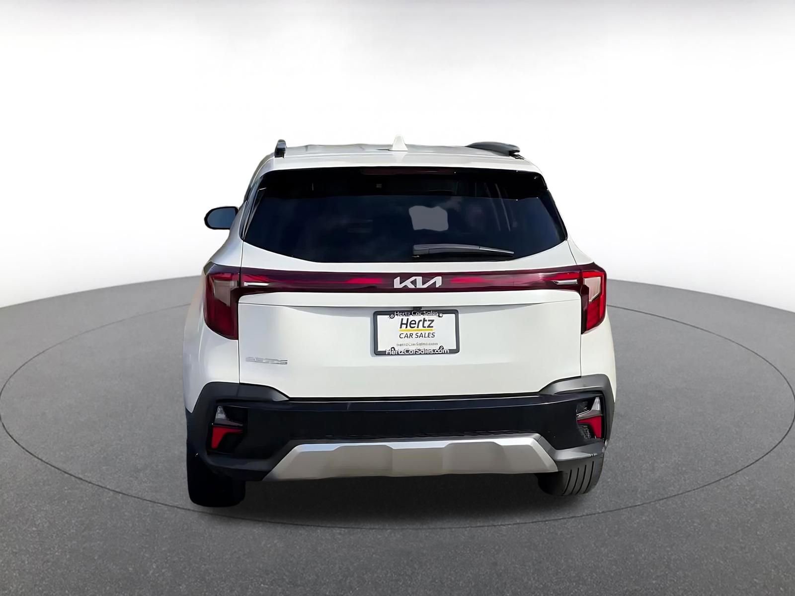 Used 2025 Kia Seltos S FWD image 11