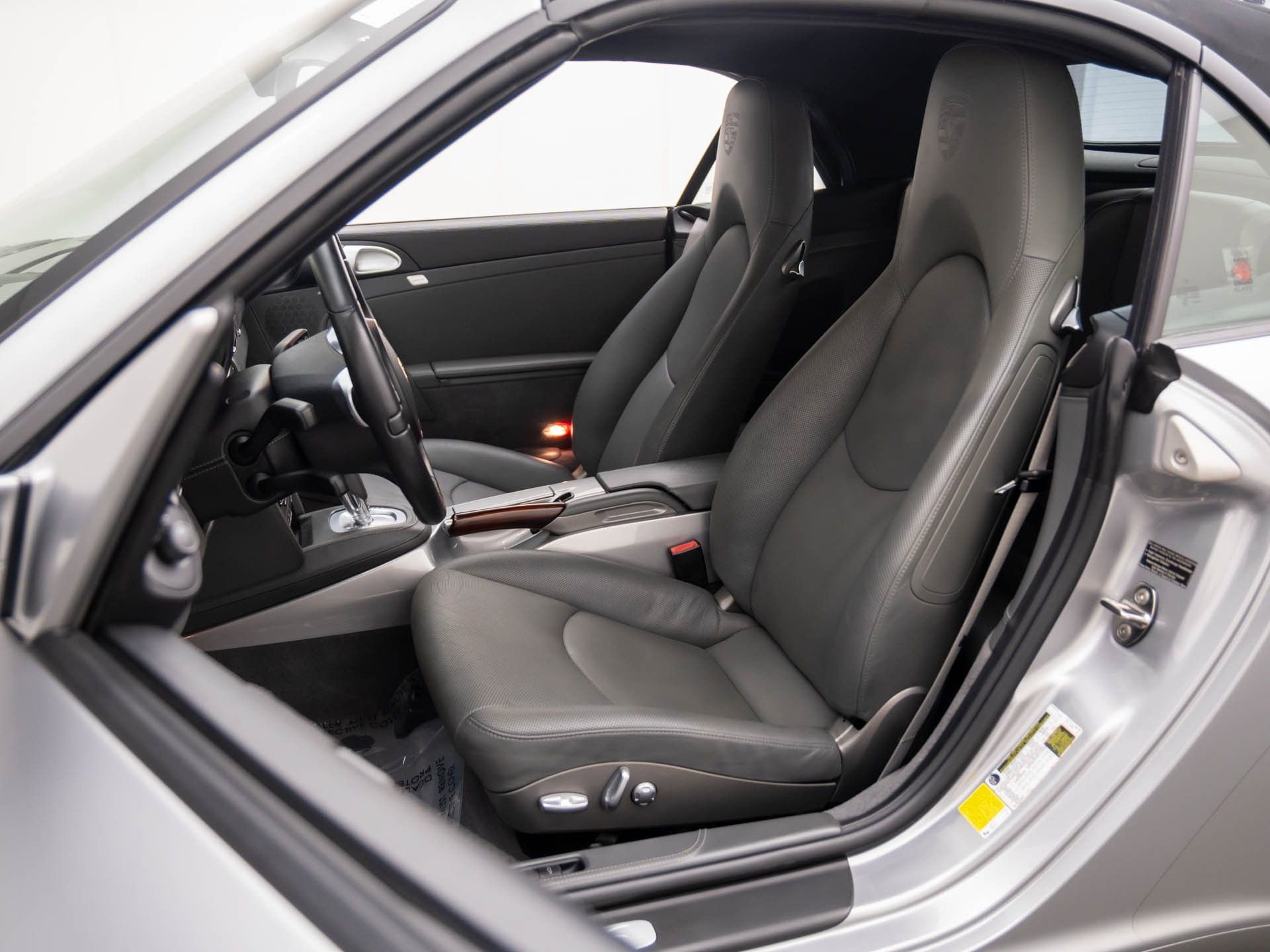 Used 2012 Porsche 911 Carrera S image 5