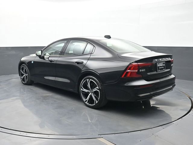 Used 2024 Volvo S60 B5 Core image 3