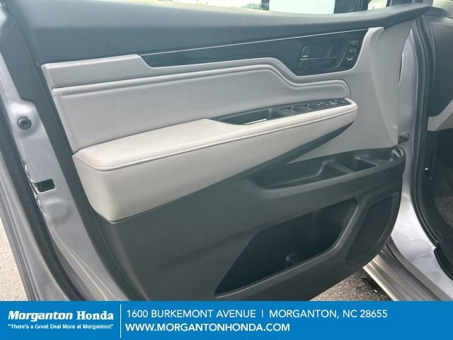 Used 2024 Honda Odyssey Elite image 14