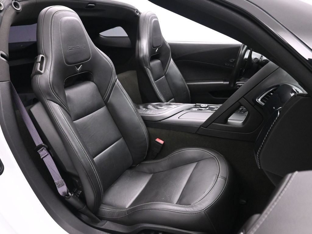 Used 2016 Chevrolet Corvette Z06 w/ 2LZ Preferred Equipment Group RWD image 16