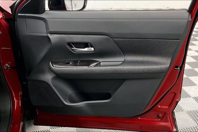 New 2026 Nissan Kicks SV w/ Cold Weather Package image 33