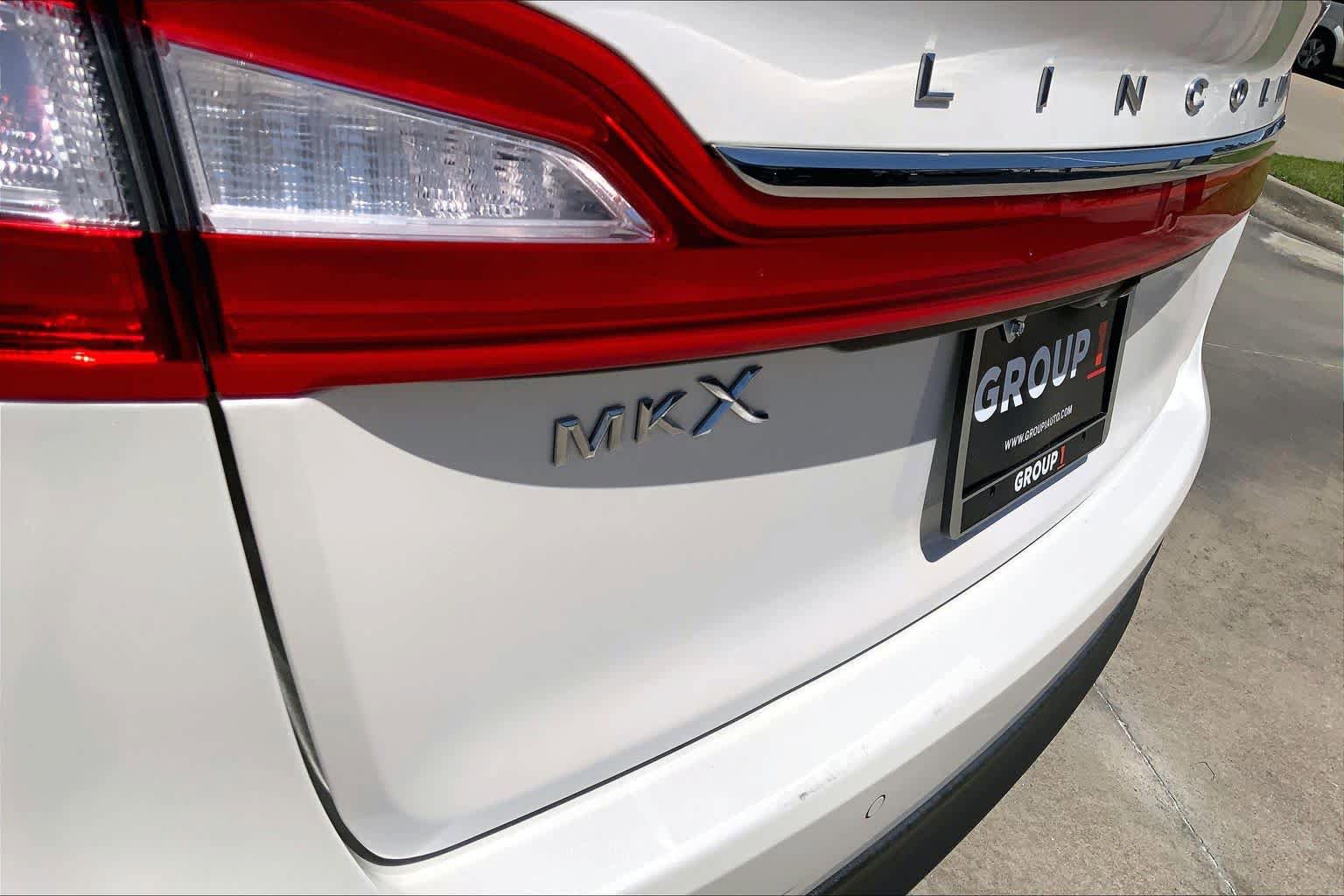 Used 2017 Lincoln MKX Premiere FWD image 10