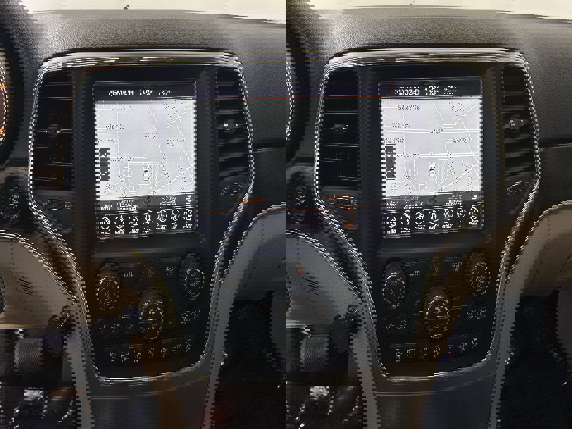 Used 2018 Jeep Grand Cherokee Limited image 25