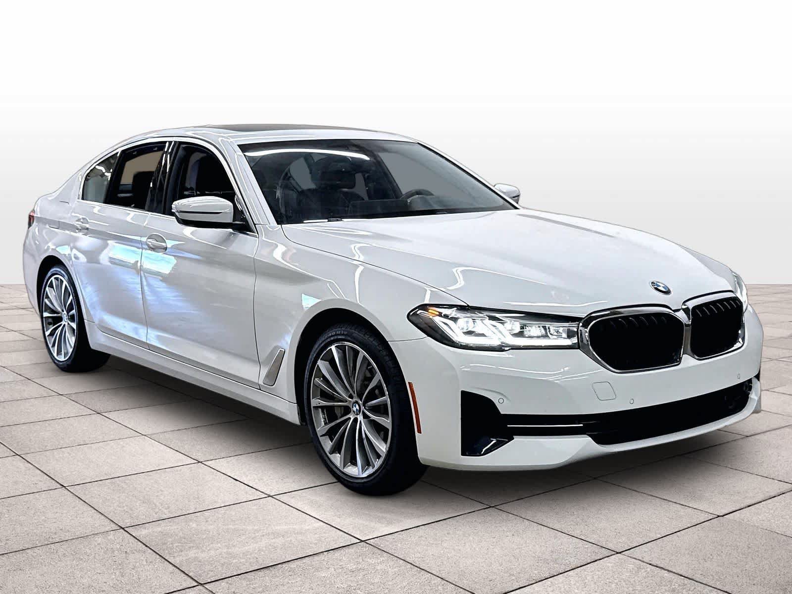 Used 2023 BMW 530i w/ Executive Package RWD image 2