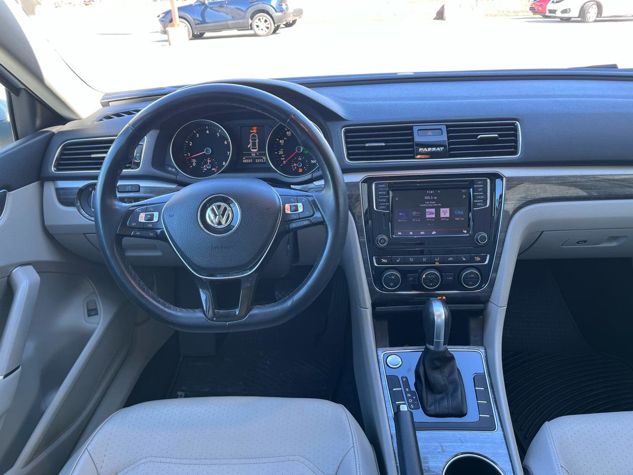 Used 2018 Volkswagen Passat 2.0T SE FWD image 23