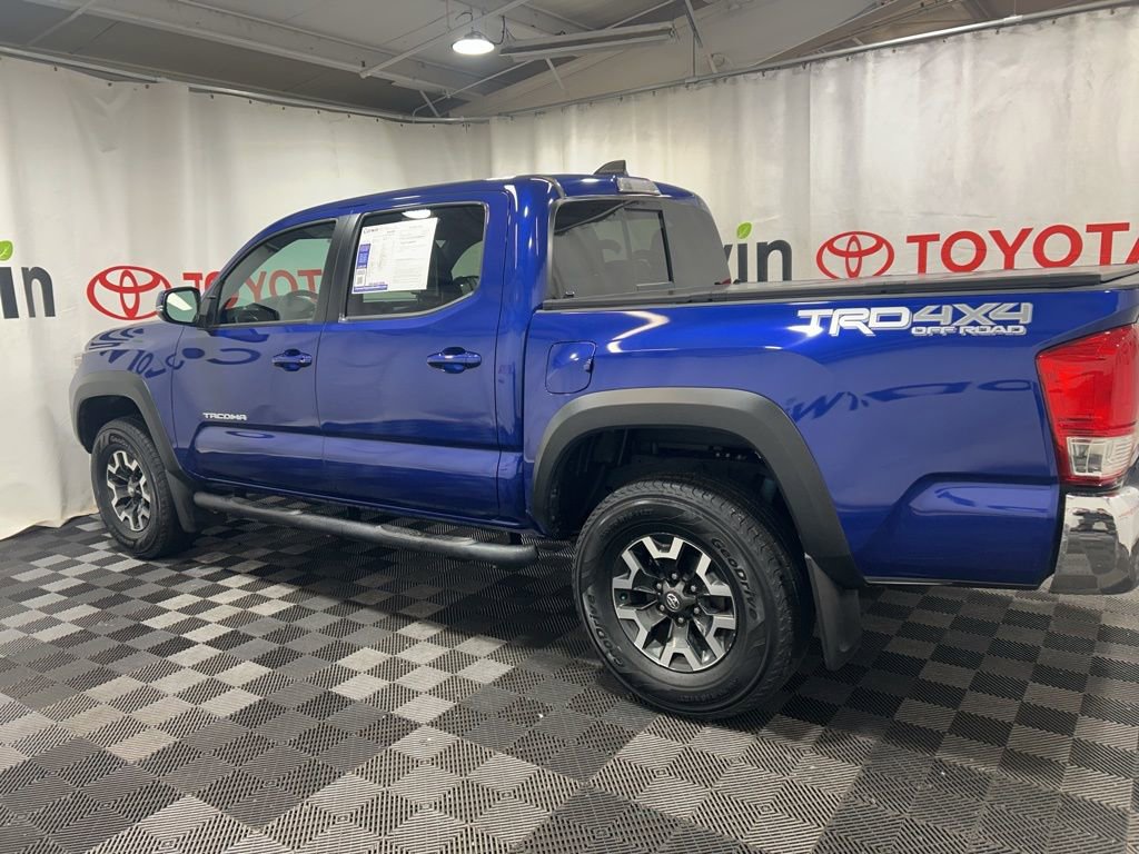 Used 2022 Toyota Tacoma TRD Off-Road image 4