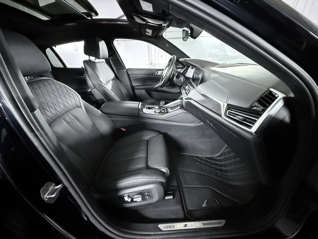 Used 2020 BMW X6 M50i w/ Executive Package image 29