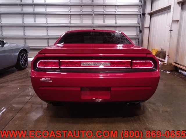 Used 2011 Dodge Challenger SE image 5