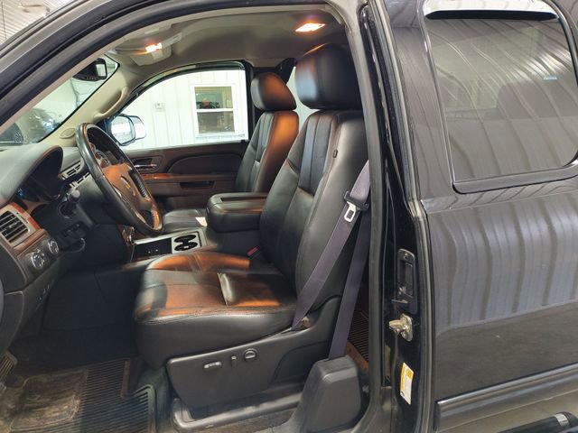 Used 2011 Chevrolet Silverado 1500 LTZ w/ LTZ Plus Package AWD/4WD image 15