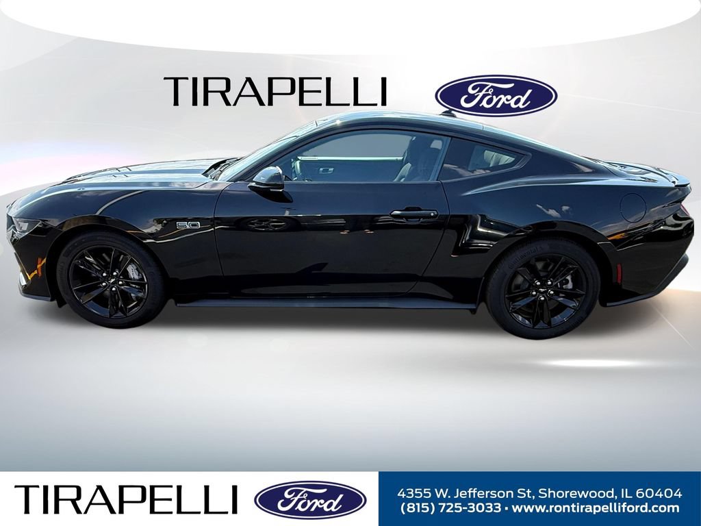 Used 2025 Ford Mustang GT RWD image 2