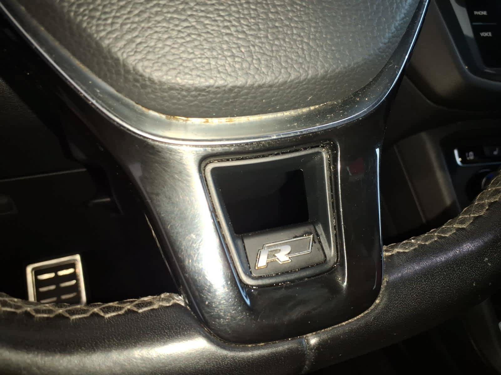 Used 2020 Volkswagen Tiguan SE R-Line AWD/4WD image 24