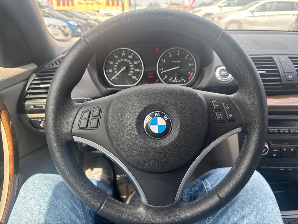 Used 2010 BMW 128i Convertible RWD image 16