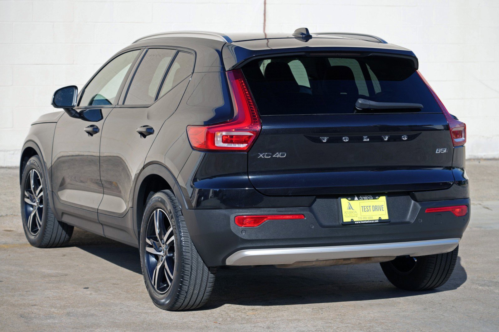 Used 2023 Volvo XC40 B5 Core w/ Protection Package Premier AWD/4WD image 46