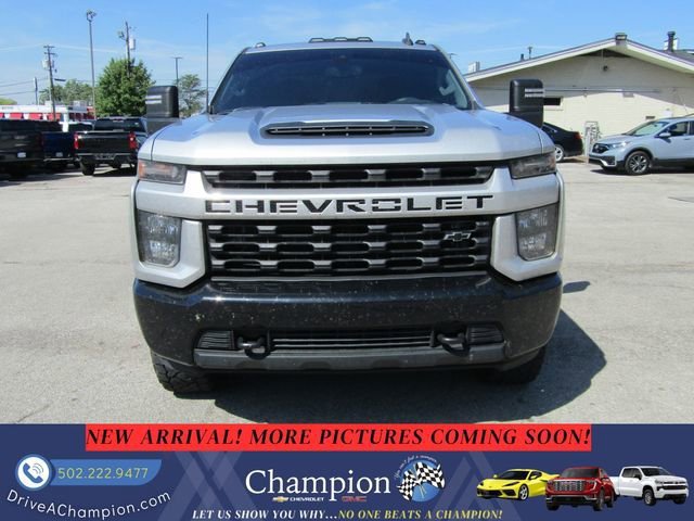 Used 2022 Chevrolet Silverado 2500 Custom w/ Custom Value Package AWD/4WD image 2