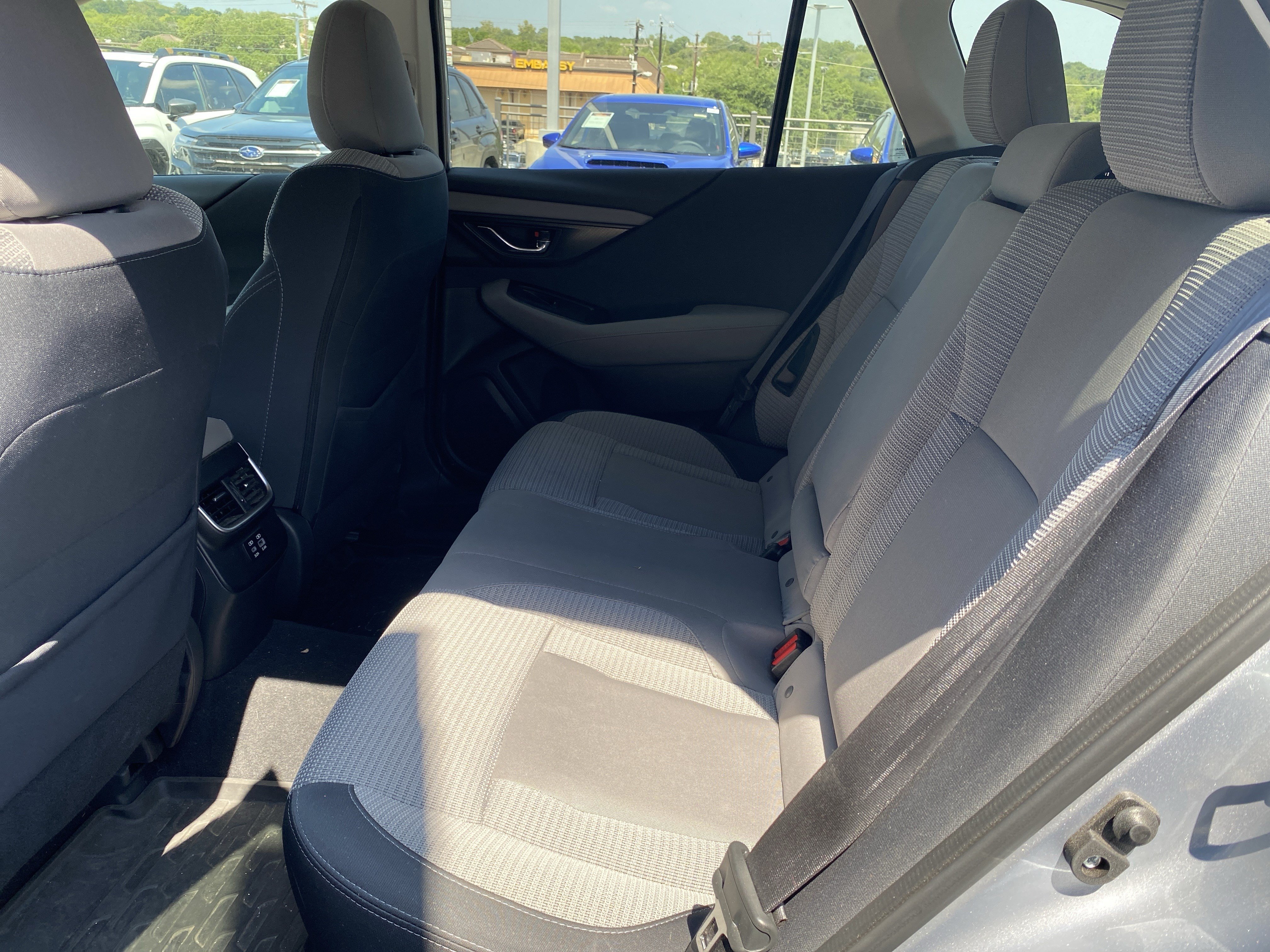 Certified 2025 Subaru Outback Premium AWD/4WD image 9