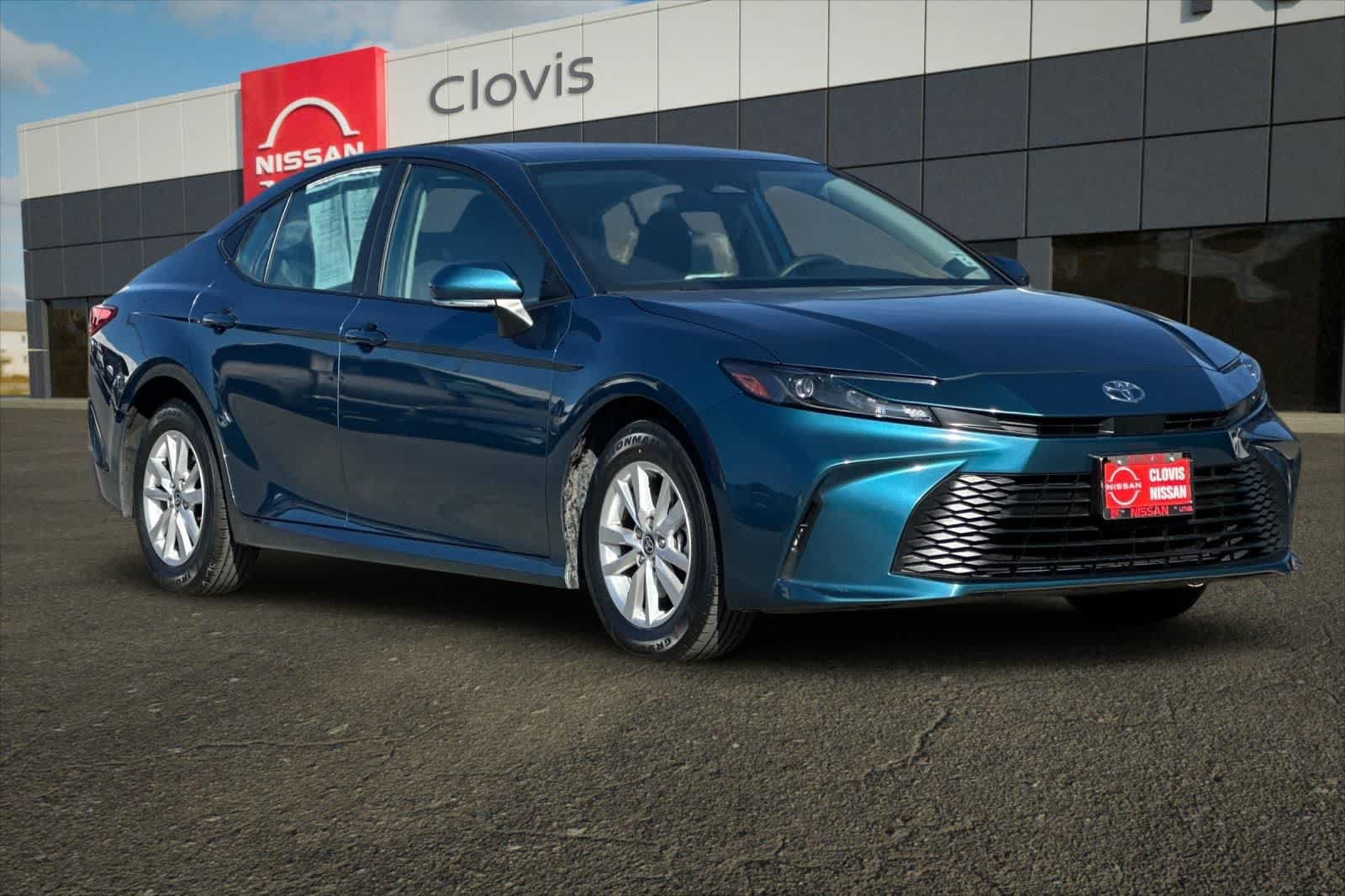 Used 2025 Toyota Camry LE FWD image 10
