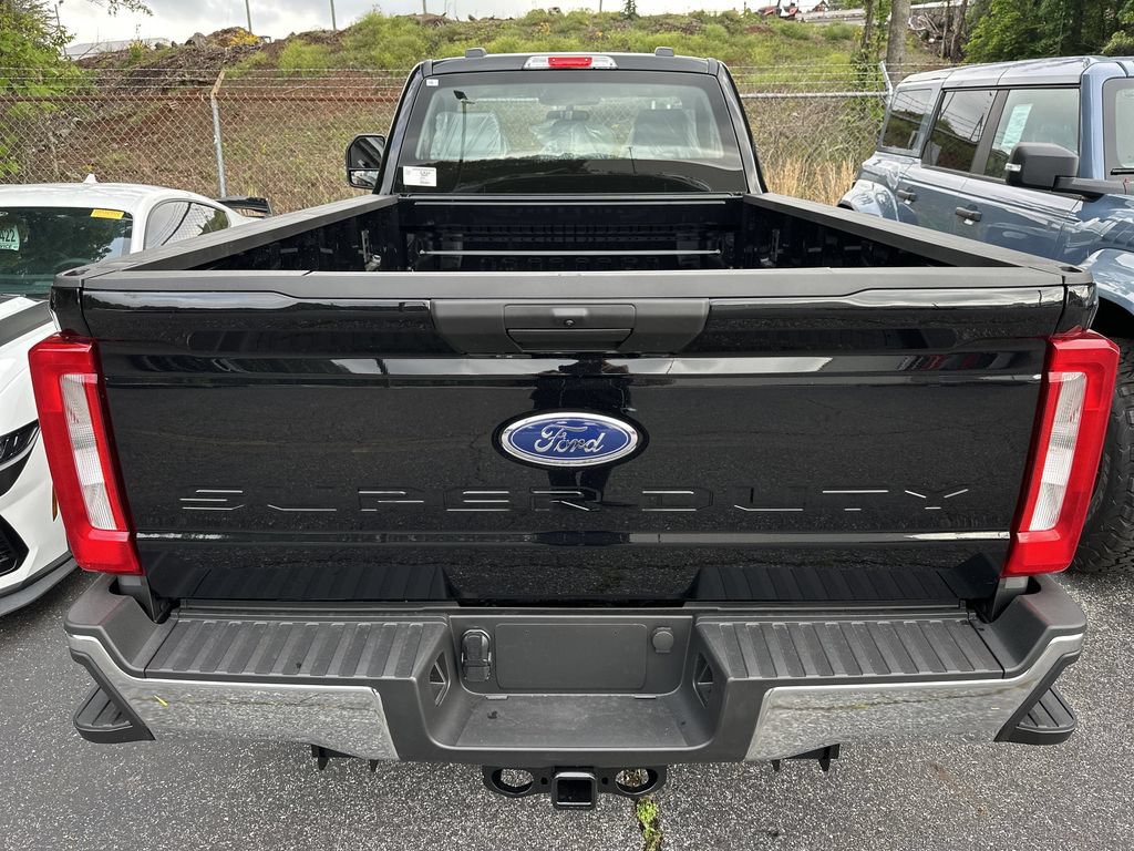 New 2025 Ford F250 XL w/ XL Chrome Package RWD image 8