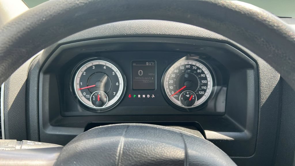 Used 2021 RAM 1500 Classic SLT AWD/4WD image 9