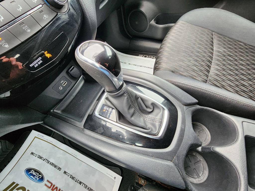 Used 2018 Nissan Rogue S image 18