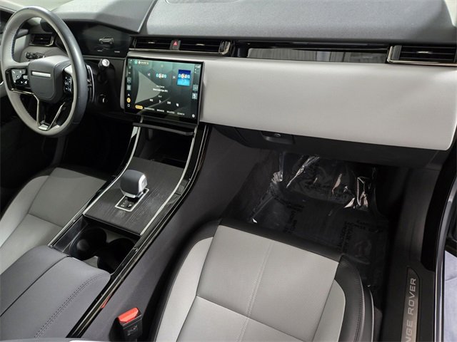 Used 2025 Land Rover Range Rover Velar Dynamic SE image 24