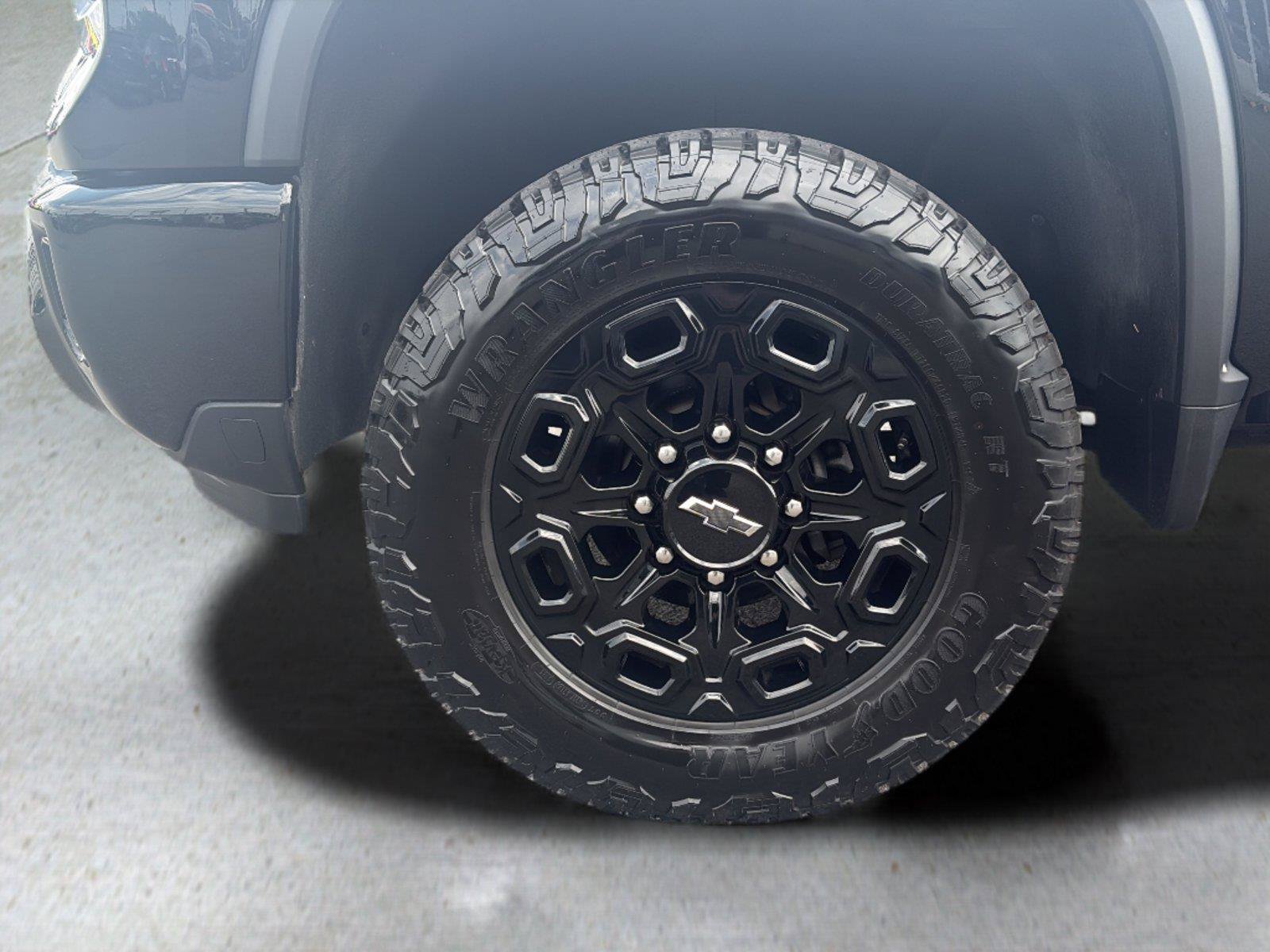 Used 2024 Chevrolet Silverado 2500 LT w/ Midnight Edition AWD/4WD image 56
