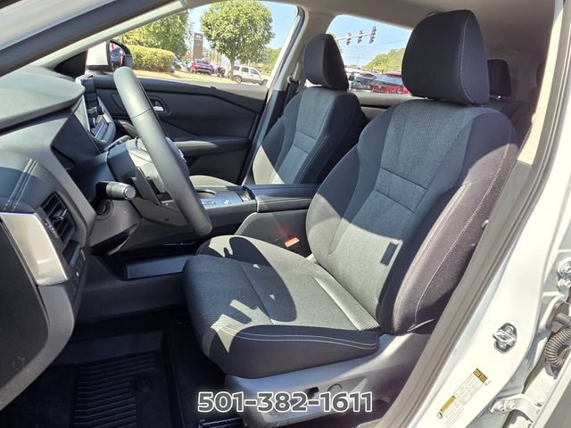 Certified 2026 Nissan Rogue SV FWD image 7
