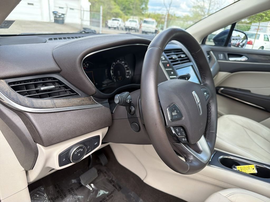 Used 2017 Lincoln MKC Reserve AWD/4WD image 21