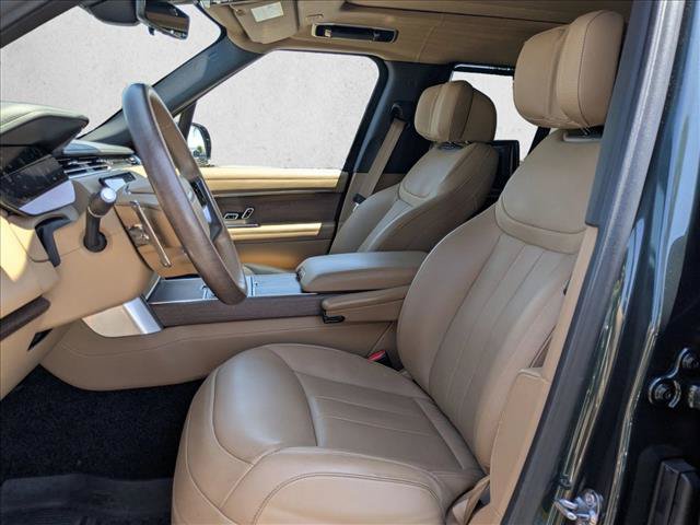 Used 2025 Land Rover Range Rover Autobiography AWD/4WD image 13