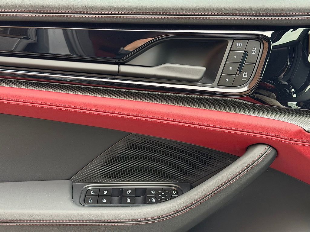 New 2026 Porsche Panamera 4 image 16