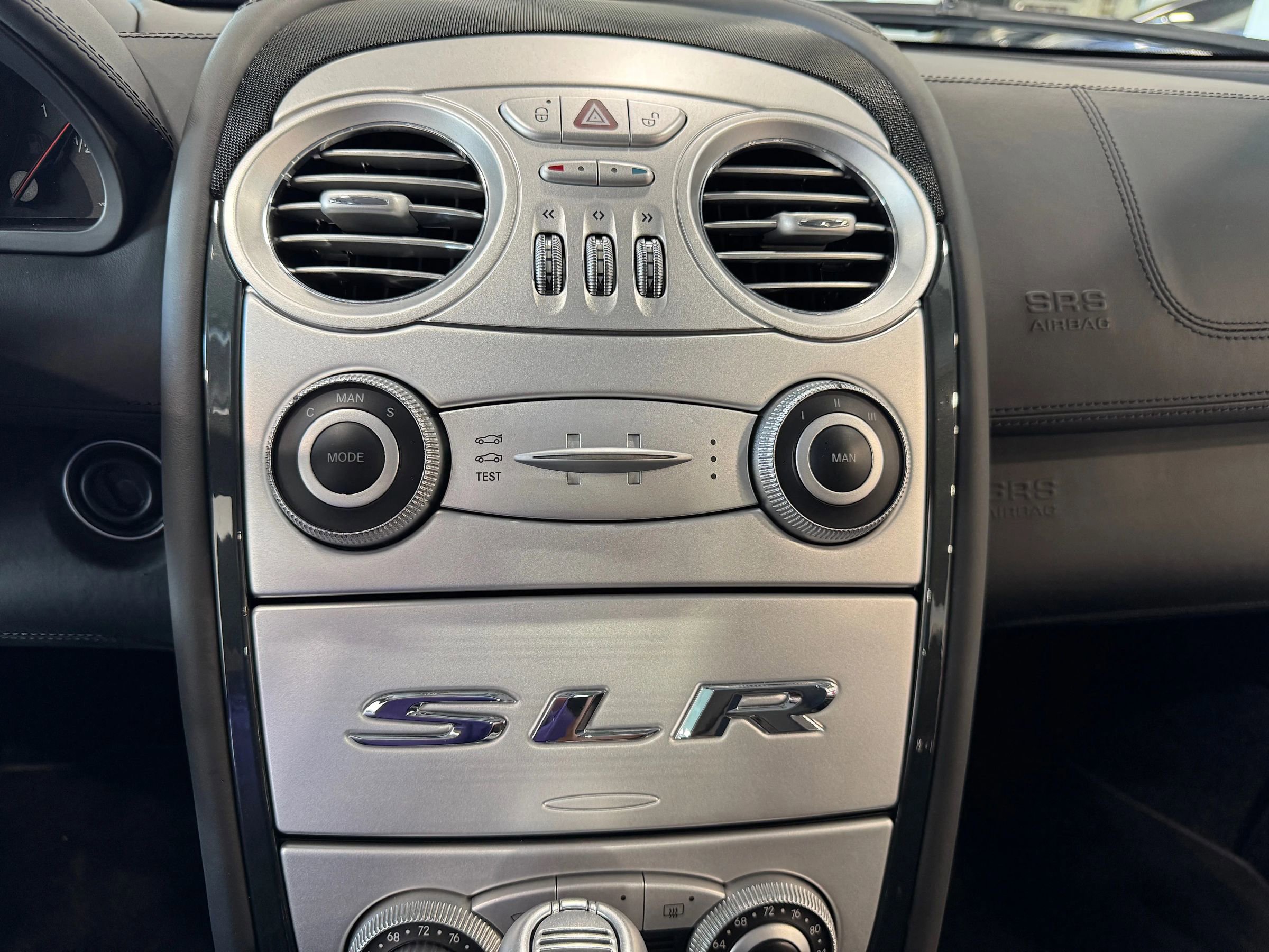 Used 2006 Mercedes-Benz SLR image 15