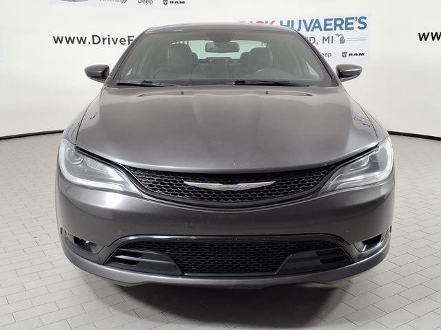 Used 2016 Chrysler 200 S w/ Navigation & Sound Group I FWD image 2