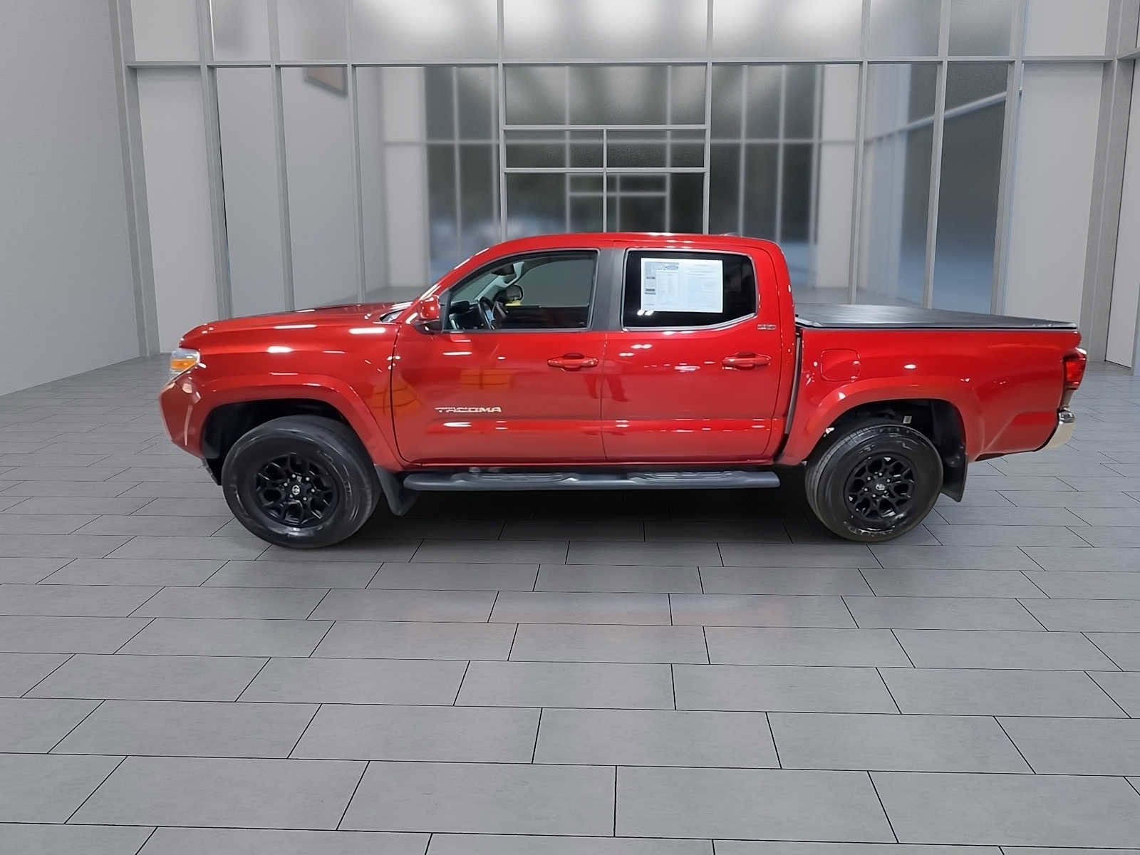 Certified 2020 Toyota Tacoma SR5 image 5