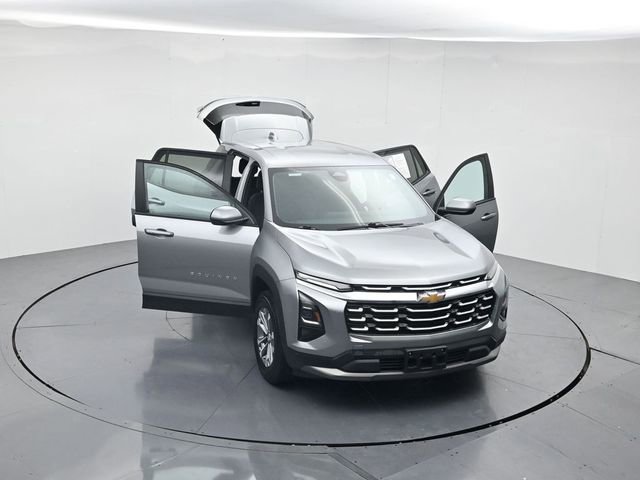 Used 2025 Chevrolet Equinox LT image 47