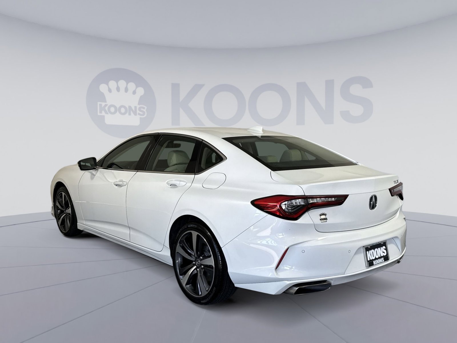 Used 2024 Acura TLX w/ Technology Package FWD image 4
