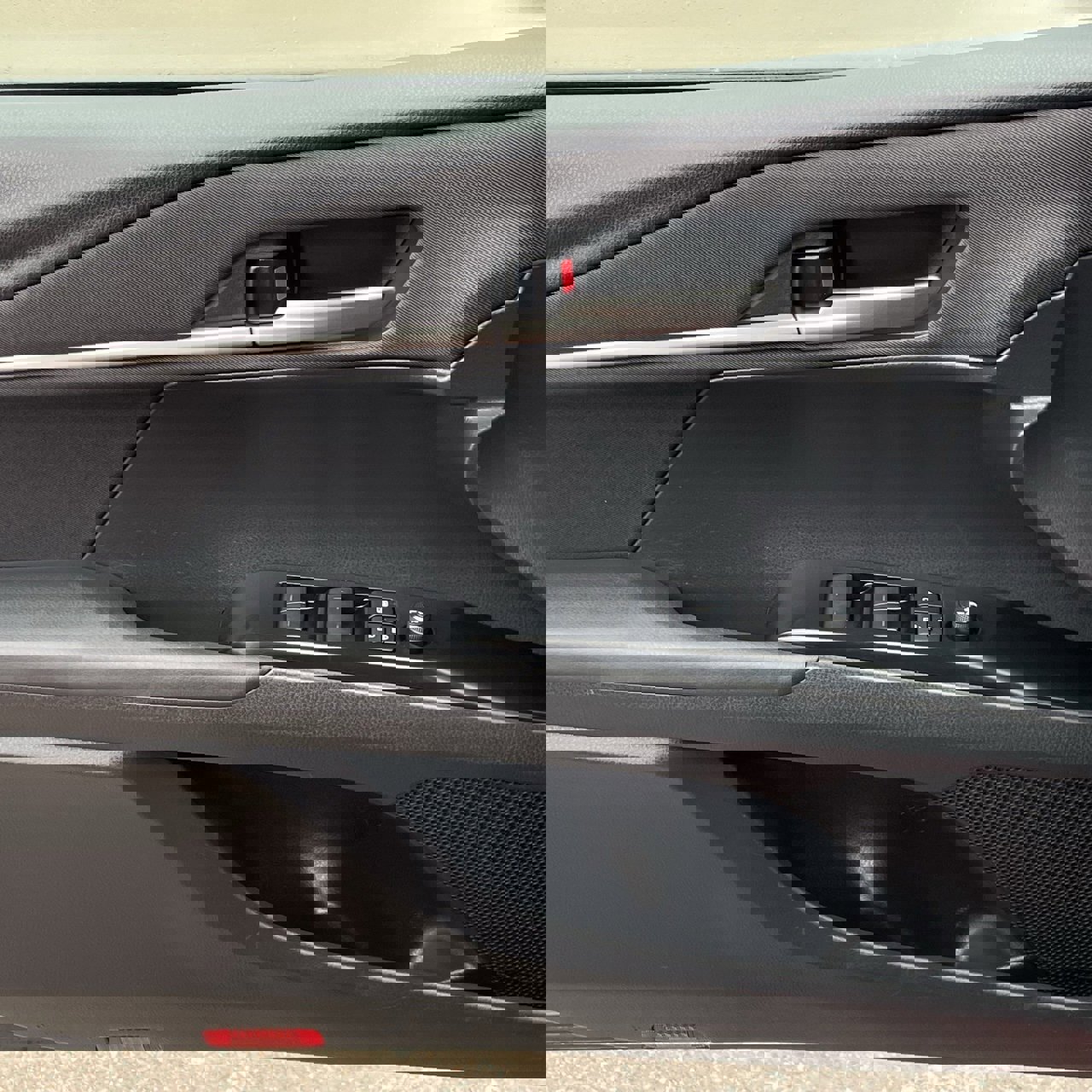 Used 2025 Toyota Camry LE image 20