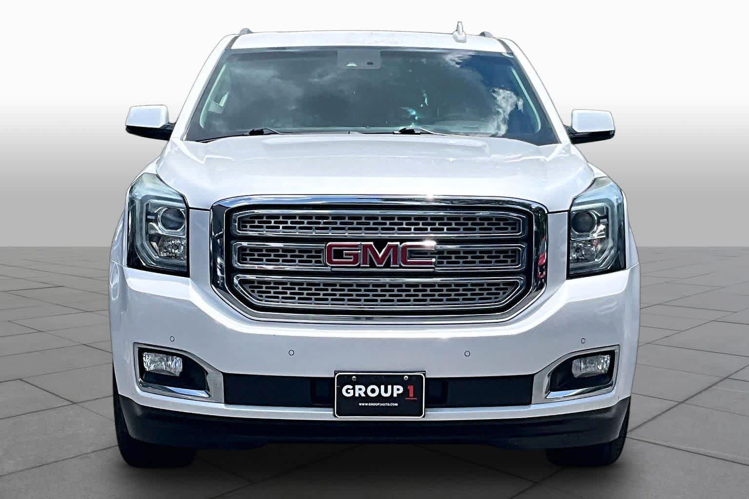 Used 2017 GMC Yukon XL SLT w/ Open Road Package RWD image 4