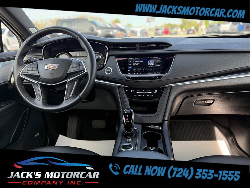 Used 2025 Cadillac XT5 Premium Luxury w/ LPO, Floor Liner Package AWD/4WD image 23