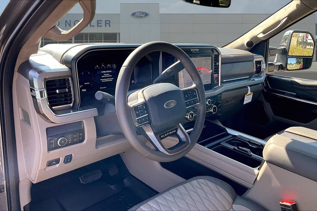 New 2026 Ford F250 Platinum w/ Platinum Plus Package AWD/4WD image 8