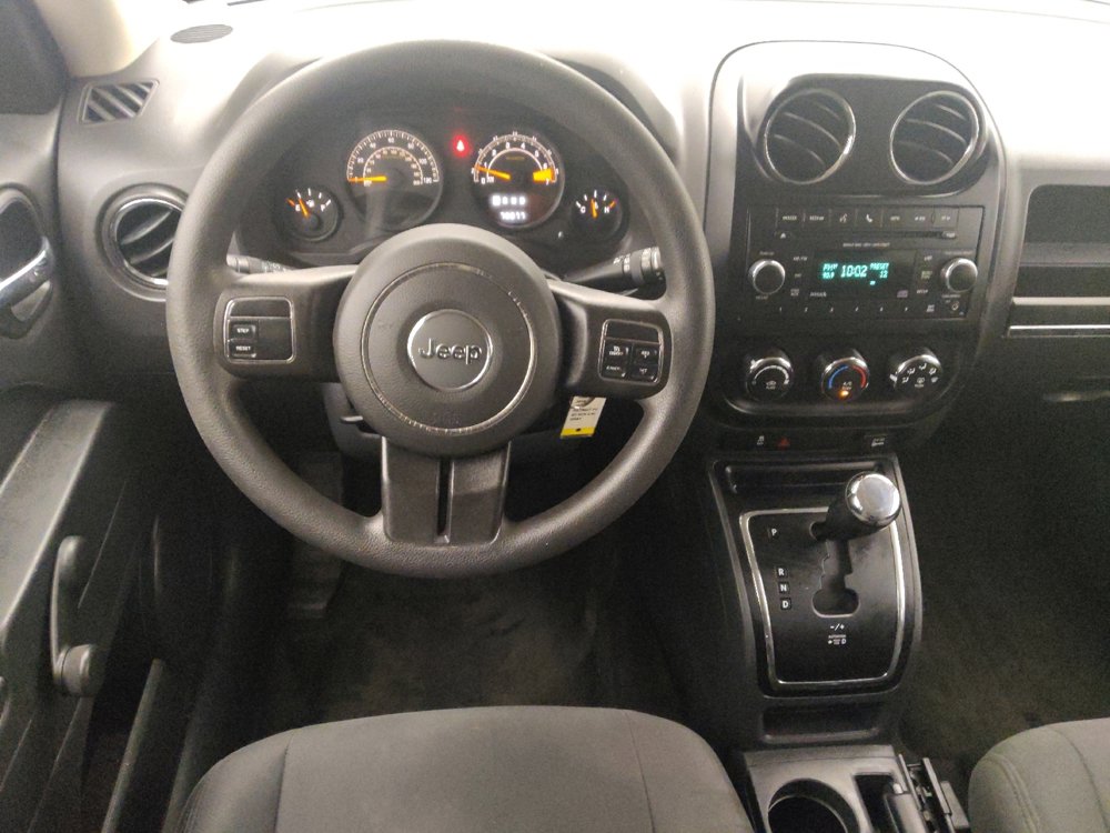 Used 2016 Jeep Patriot Sport FWD image 22