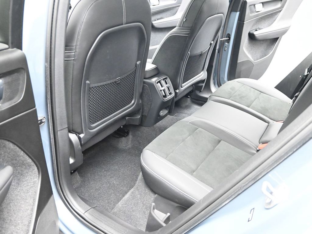 Used 2023 Volvo C40 P8 Recharge Plus image 12