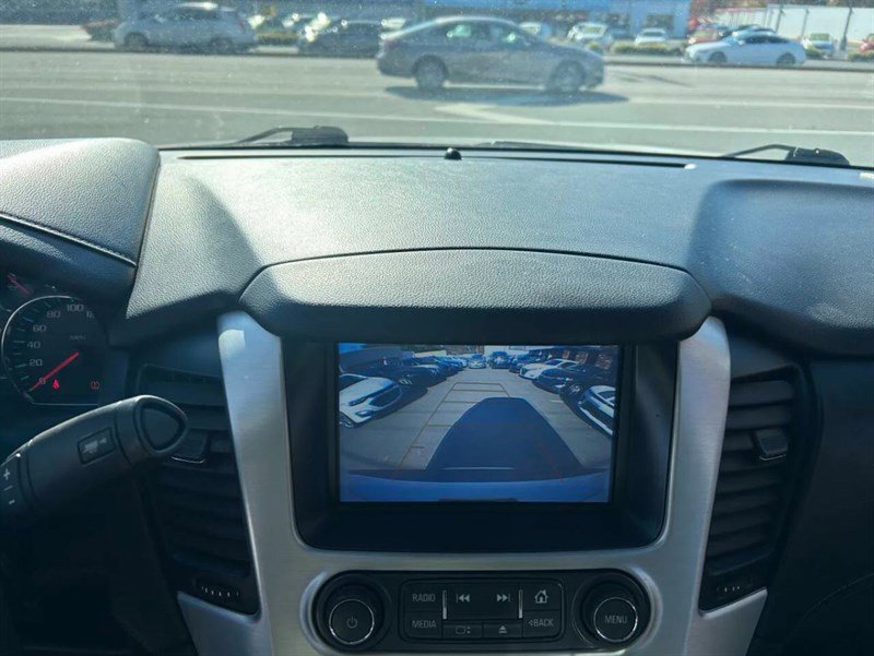 Used 2018 GMC Yukon SLE image 12