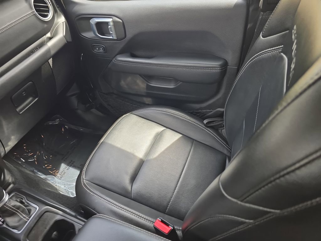 Used 2021 Jeep Wrangler Unlimited Sahara w/ Cold Weather Group image 13