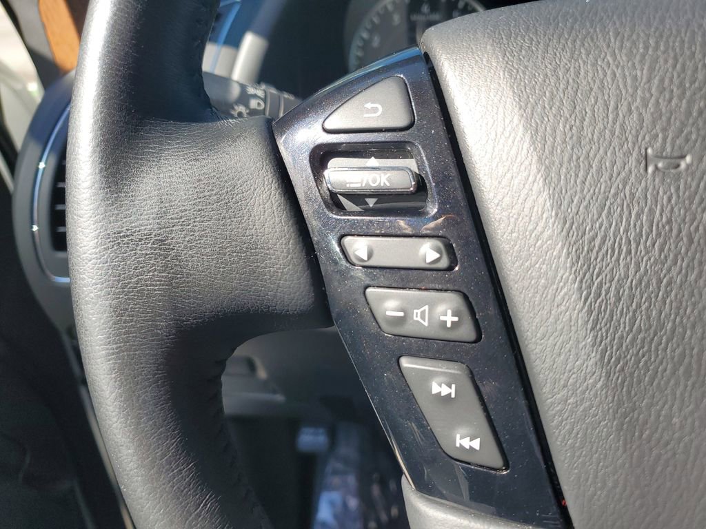 Used 2023 Nissan Armada SL w/ Cargo Package image 30
