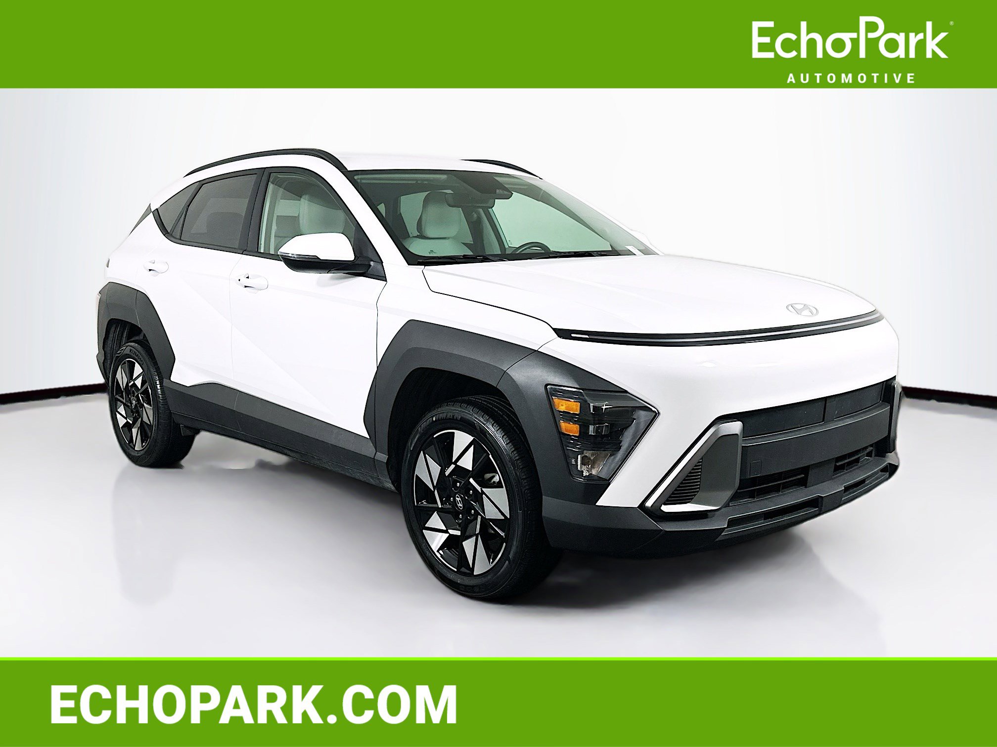 Used 2025 Hyundai Kona SEL image 1