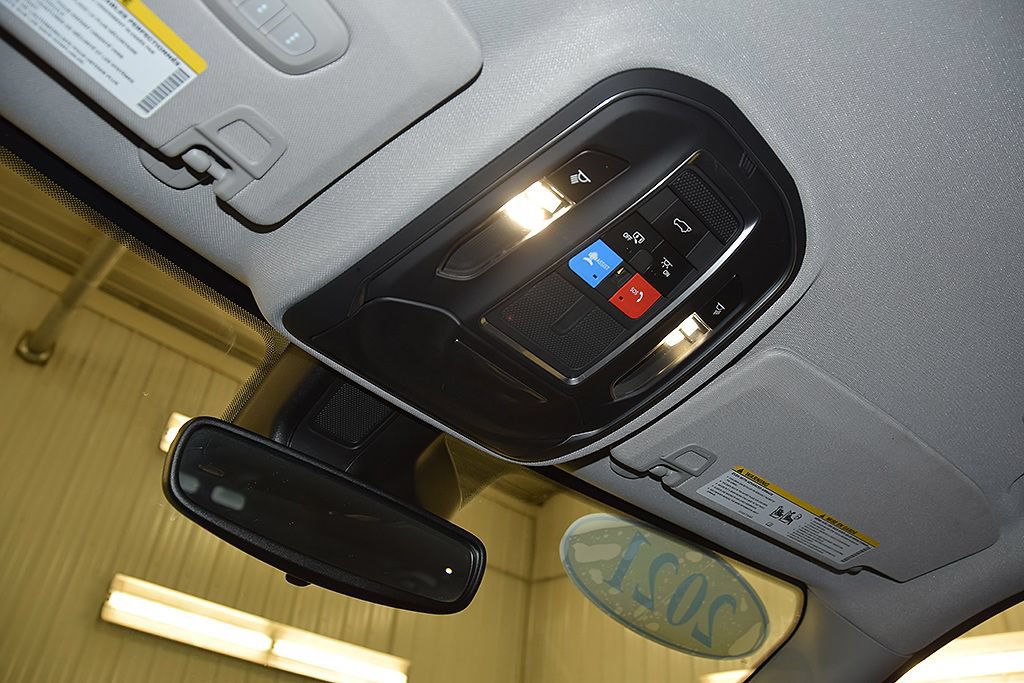Used 2021 Jeep Grand Cherokee L Limited AWD/4WD image 27