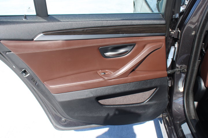 Used 2014 BMW ActiveHybrid 5 RWD image 13