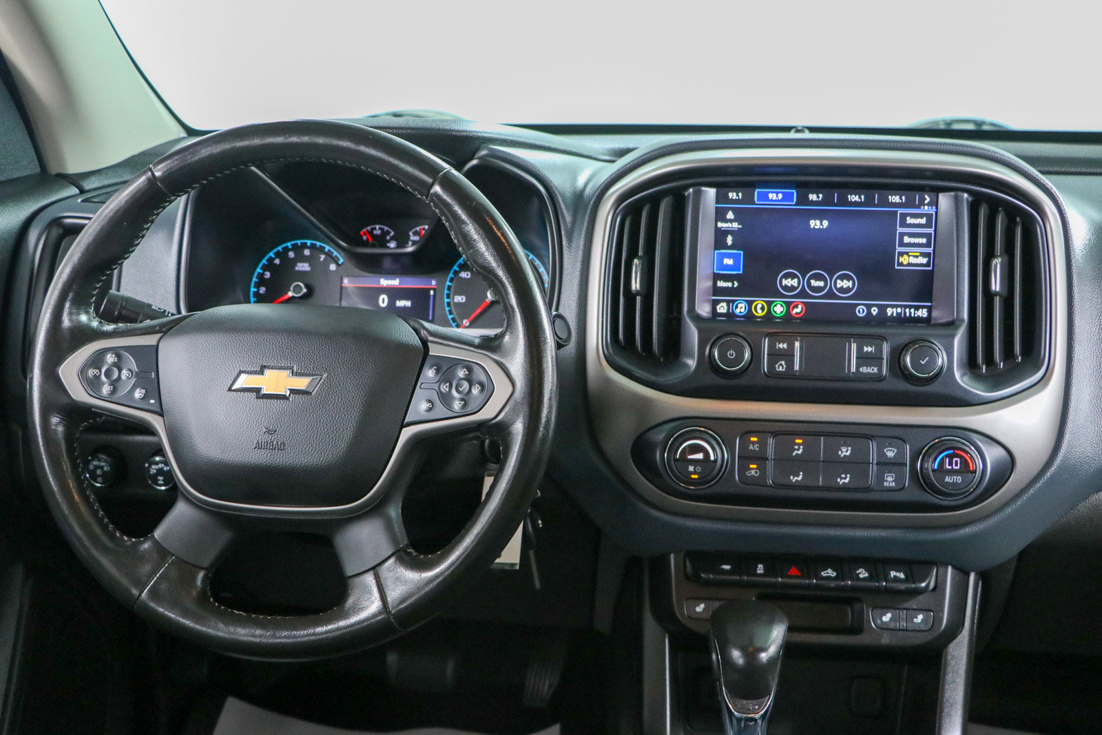 Used 2022 Chevrolet Colorado Z71 AWD/4WD image 17