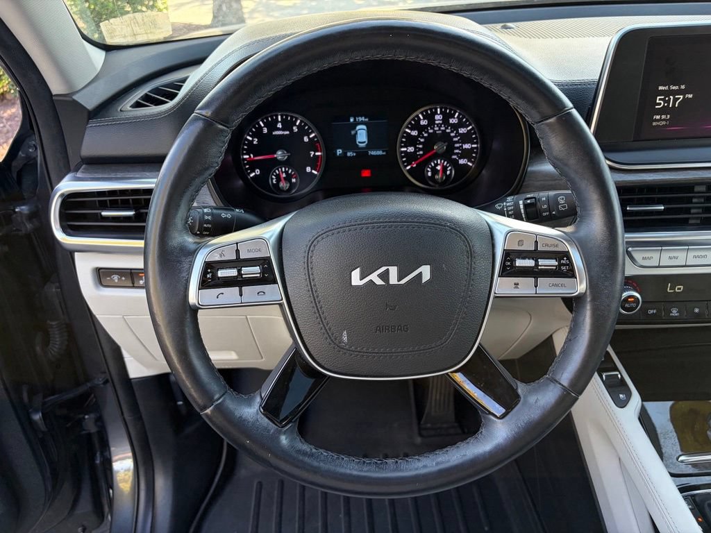 Used 2022 Kia Telluride EX w/ EX Premium Package AWD/4WD image 16