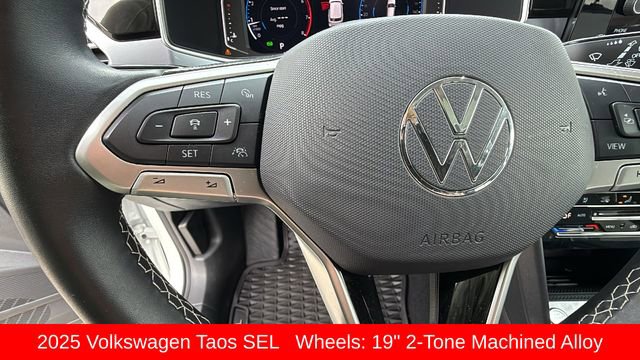 Used 2025 Volkswagen Taos SEL image 19